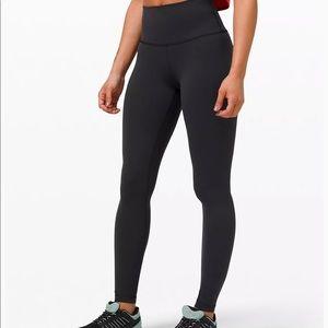Lululemon Wunder Leggings in Black - size 6